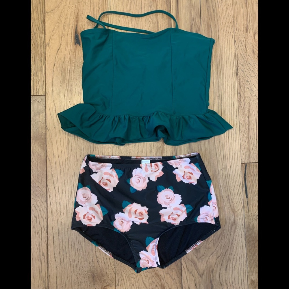 Pinkdesert two piece Women’s Large Swimsuit